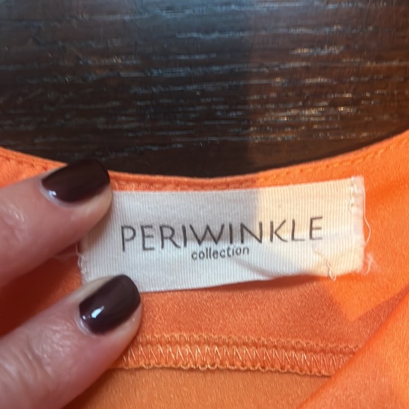 Orange top from periwinkle collection size small - Picture 2 of 4